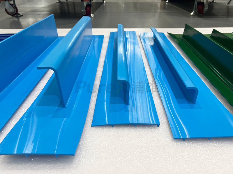 焊接PU/PVC裙边、挡板、导条等型材